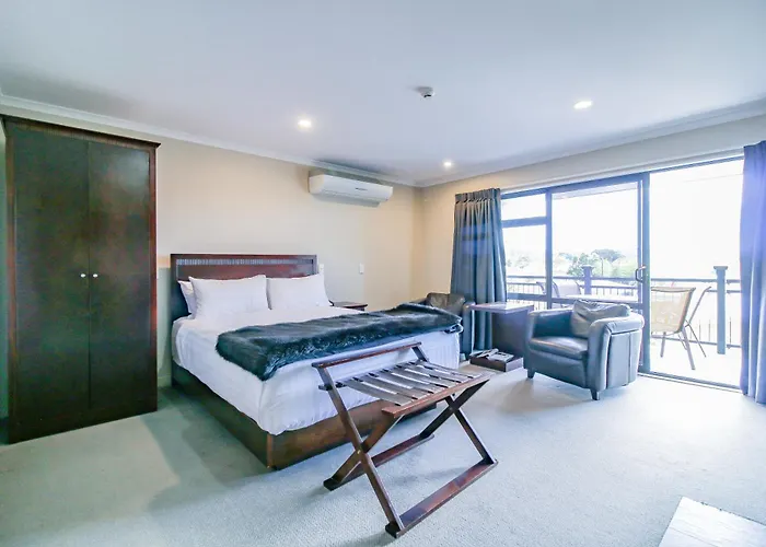 Aotea Motor Lodge
